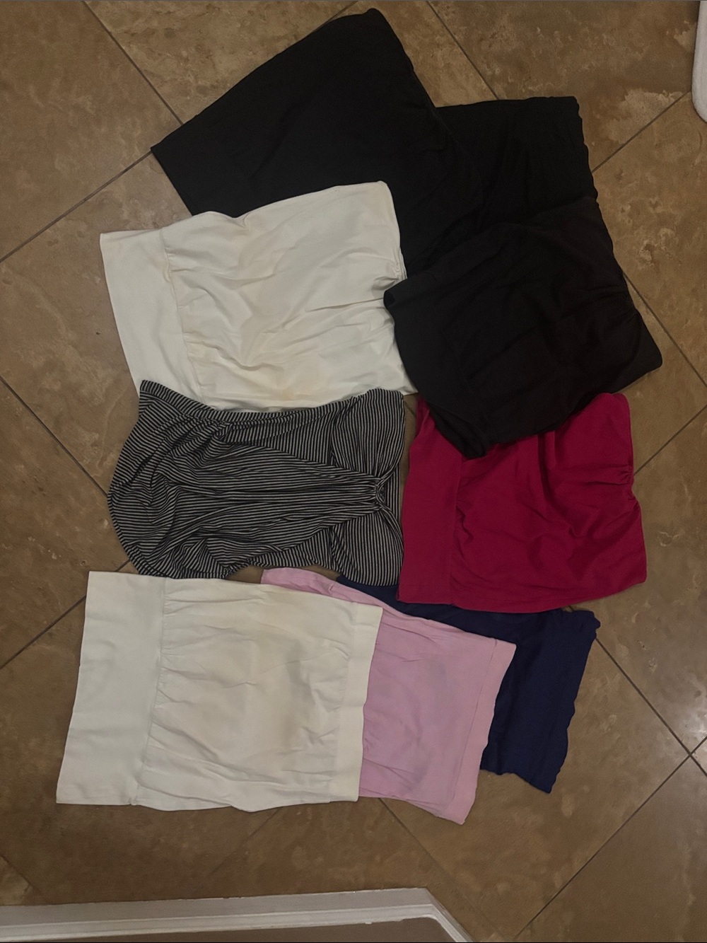 Bra crop tops - Victoria secret, guess and moda international